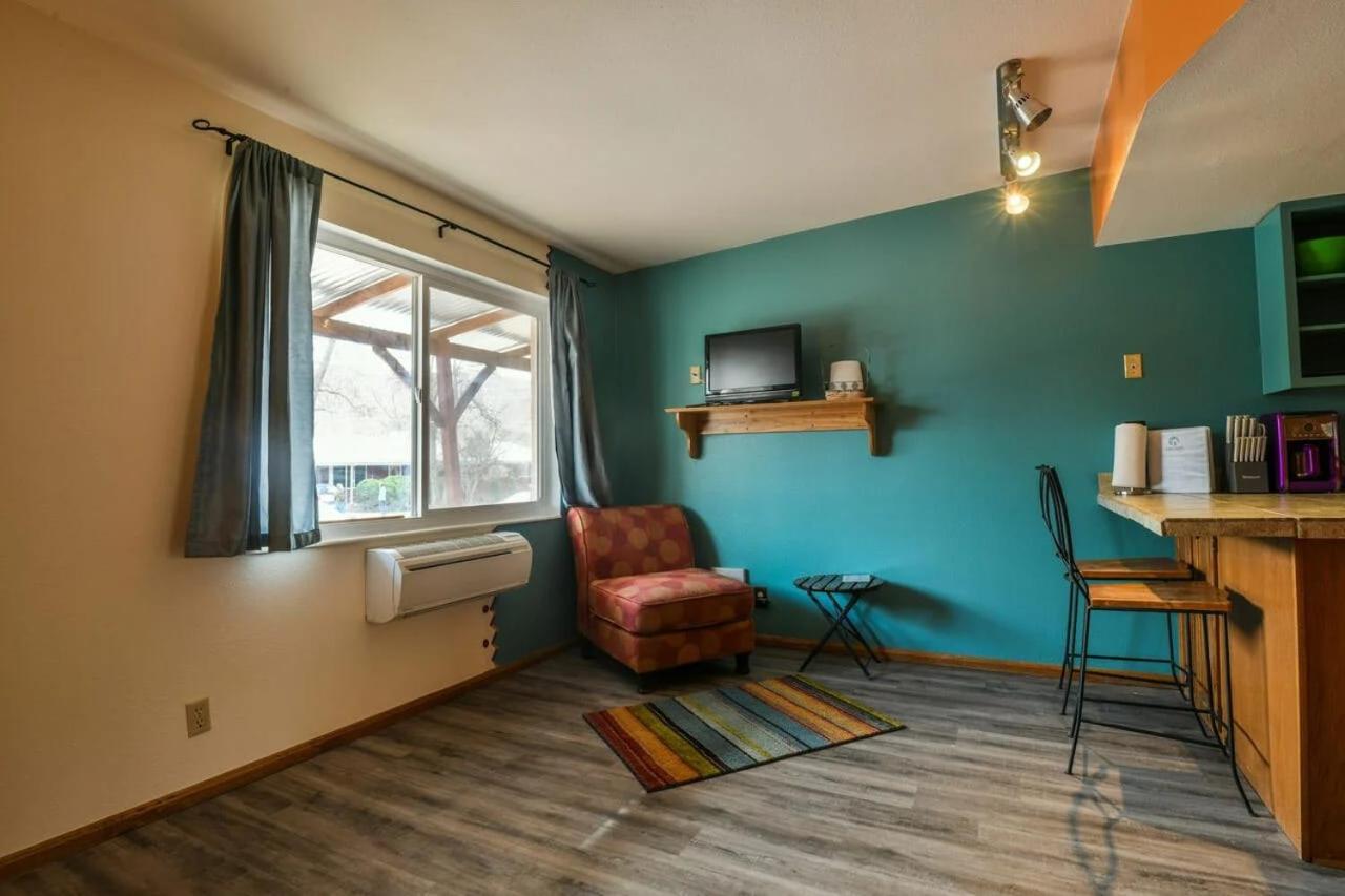 모아브 Cozy Adventure Pad Near Downtown - Rose Tree 2 빌라 외부 사진